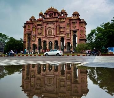 Patrika Gate
